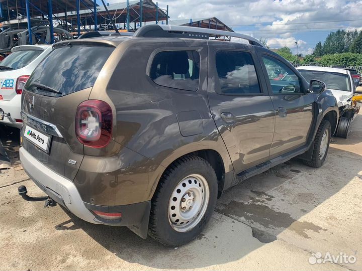 Renault Duster 2.0 МТ, 2021, битый, 34 000 км
