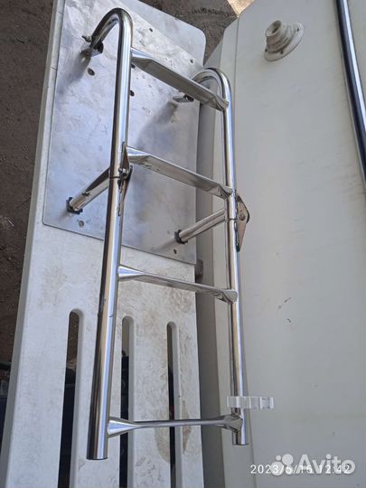 Лестница на катер