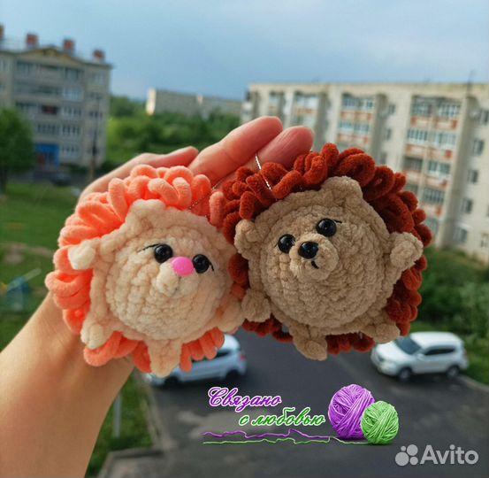 Вязаная игрушка Ёжик