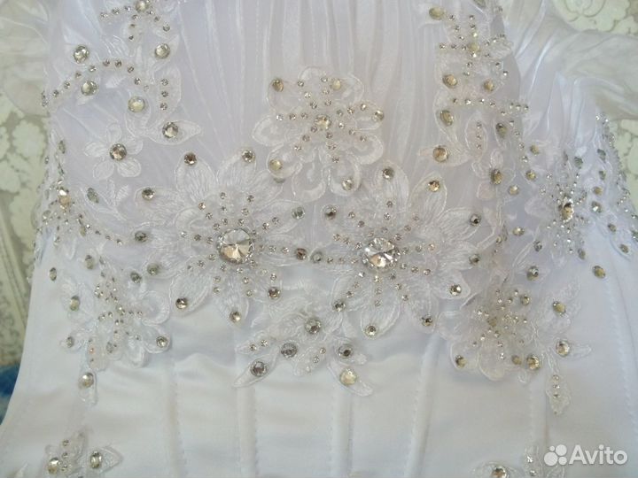 Продам свадебное платье