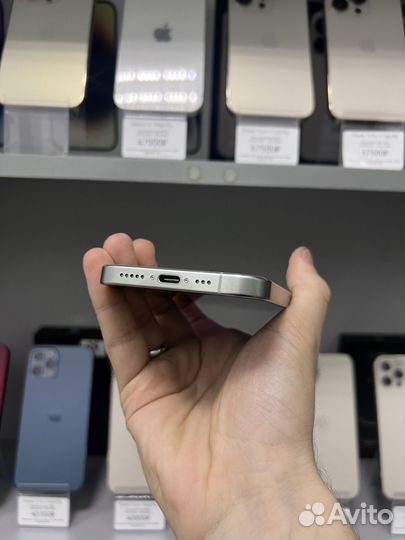 iPhone 15 Pro, 256 ГБ