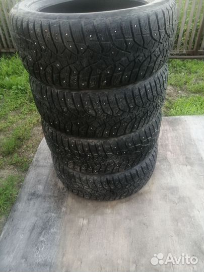 Bridgestone Blizzak Spike-02 SUV 255/50 R20 109T