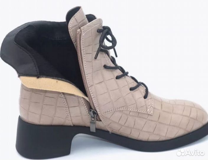 Продаю демисезонные ботинки