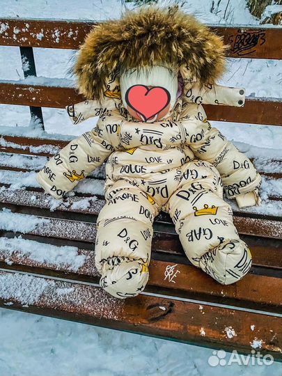 Зимний комбинезон для девочки