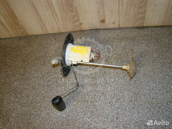 Датчик уровня топлива Subaru Forester 3 (SH)