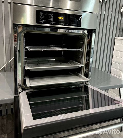 Духовой шкаф Miele с паром