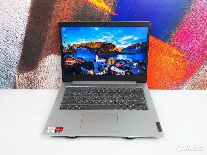 Ноутбук Lenovo на i5 + Radeon и IPS