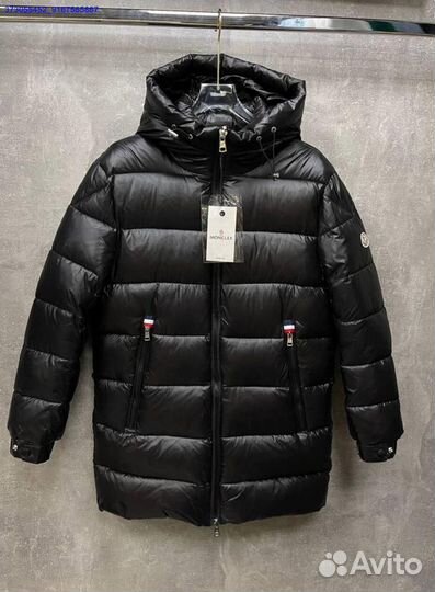 Тепло зимы: пуховик Moncler для вас