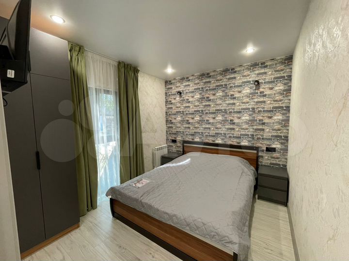 Комната 60 м², 1/2 эт.