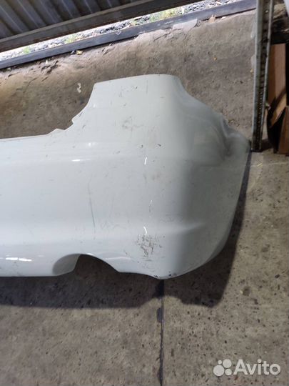 Бампер задний Mitsubishi Grandis 2003-2011