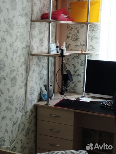 Компьютерный стол большой