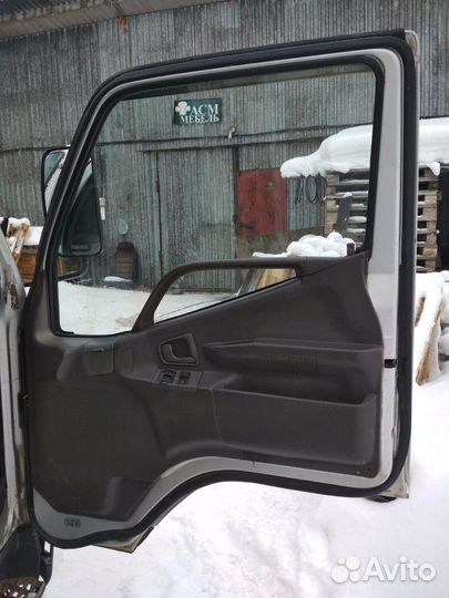 Кнопки стеклоподъёмника, Митсубиси Кантер