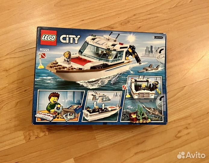 Lego city 60221 новый