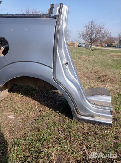 Крыло заднее правое опель зафира Б