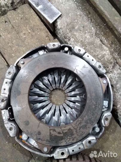 Корзина в сборе на двигателе д4св