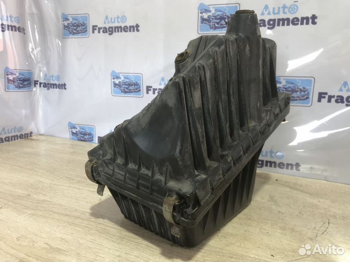 Корпус воздушного фильтра Nissan Maxima А32