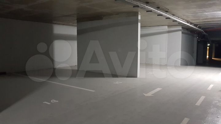 Машиноместо, 18 м²
