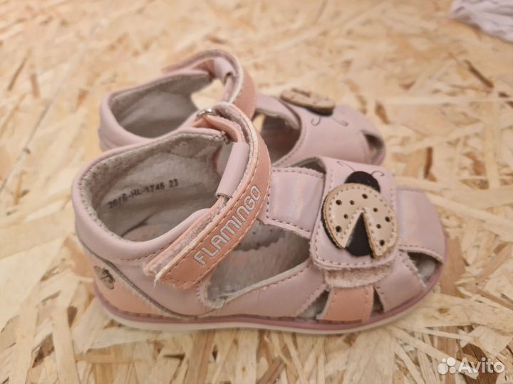 Обувь для девочки 23