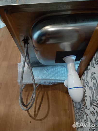 Раковина 60*60