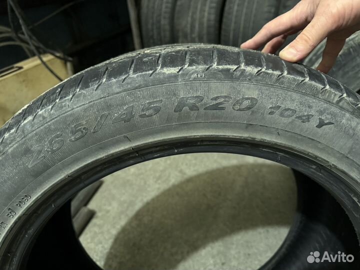 Pirelli P Zero PZ4 265/45 R20 104Y