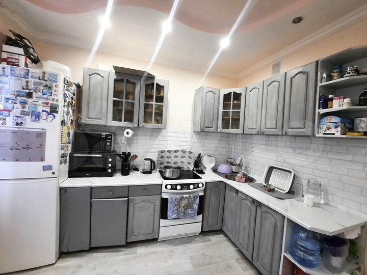 3-к. квартира, 85 м², 6/9 эт.