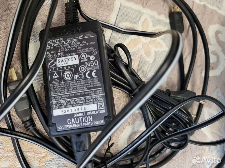 Видеокамера Sony AC- L200