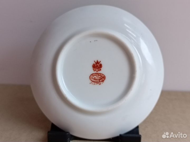 Кофейное блюдце фабрика М. С. Кузнецова в Дулево