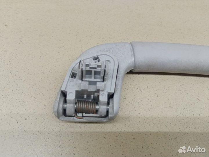 Ручка внутренняя потолочная Land Cruiser (150) -Pr