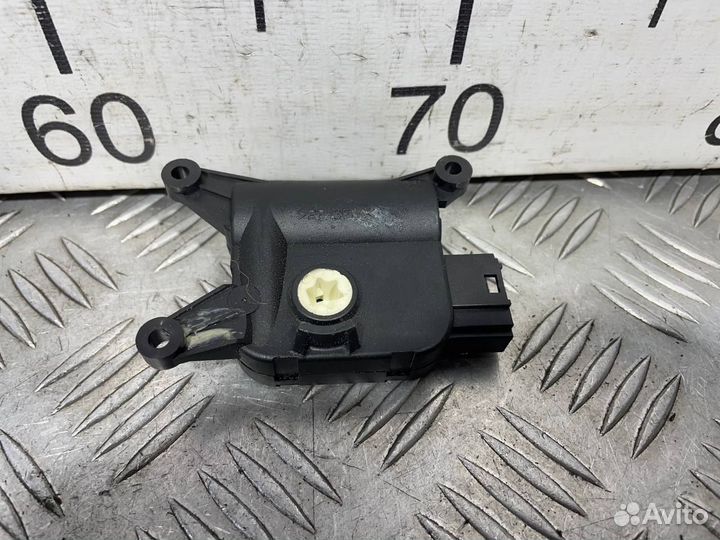 Б/У Моторчик заслонки отопителя Фольксваген#003