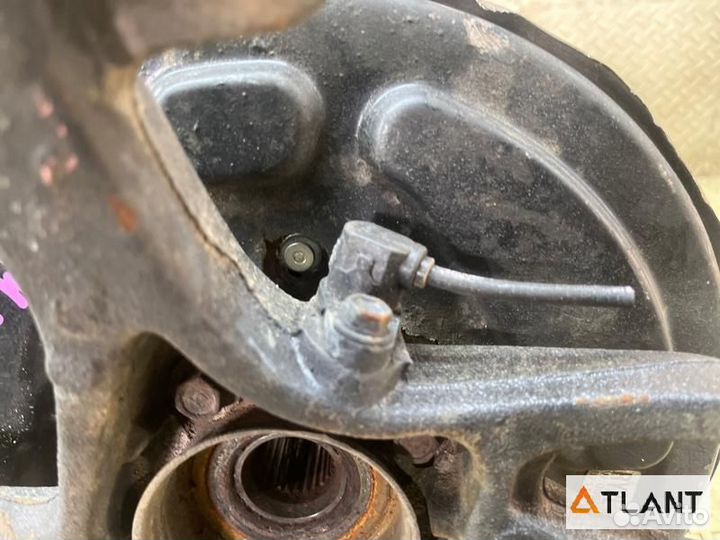 Ступица задняя левая toyota wish