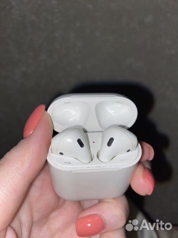 Беспроводные наушники apple AirPods
