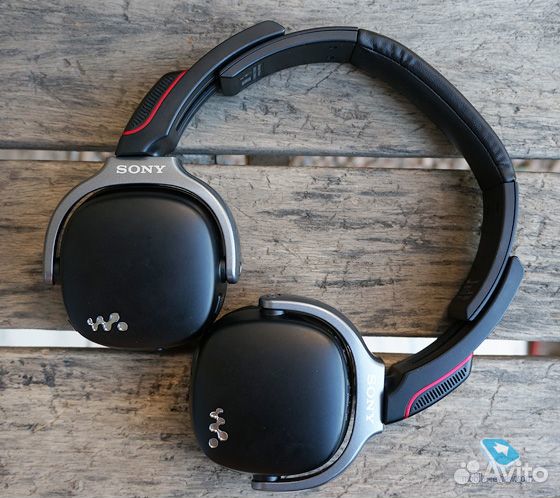 Наушники-плеер Sony Walkman NWZ-WH303