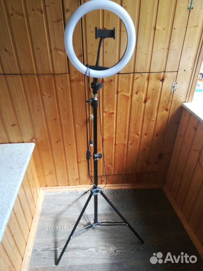 Лампа кольцевая