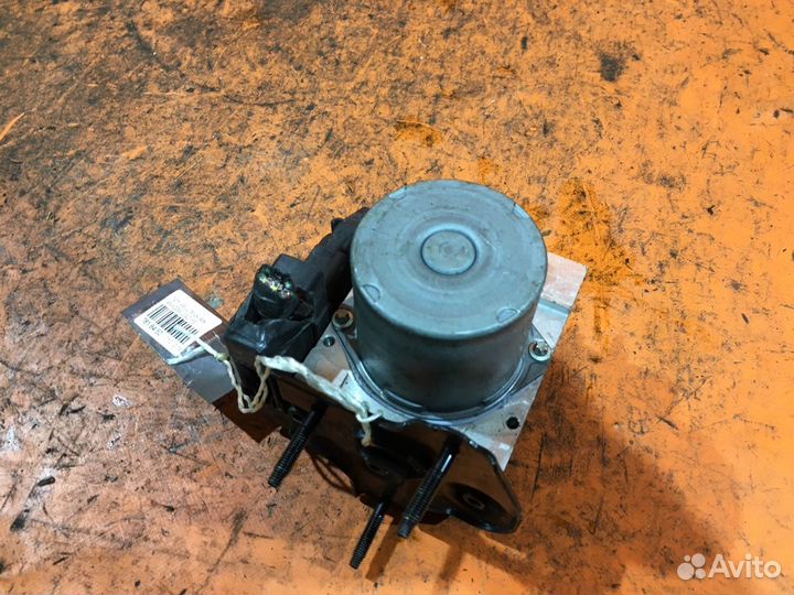 Блок ABS Toyota Vellfire ANH20W