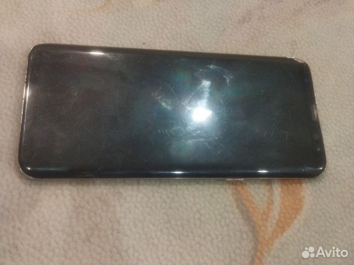 Samsung Galaxy S8+, 4/64 ГБ