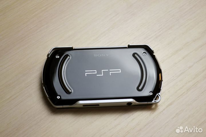 Sony PSP Go для Дмитрия