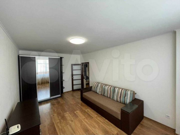 Комната 12,3 м² в 2-к., 2/5 эт.