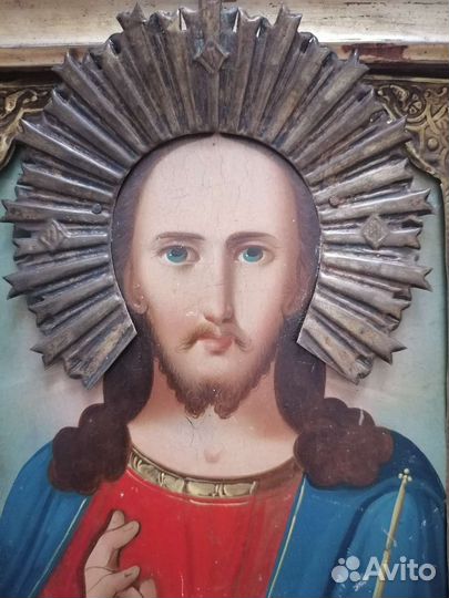 Икона старинная в киоте Господь Вседержитель