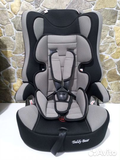Автомобильное кресло