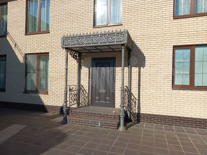 Дом 394,9 м² на участке 15 сот.