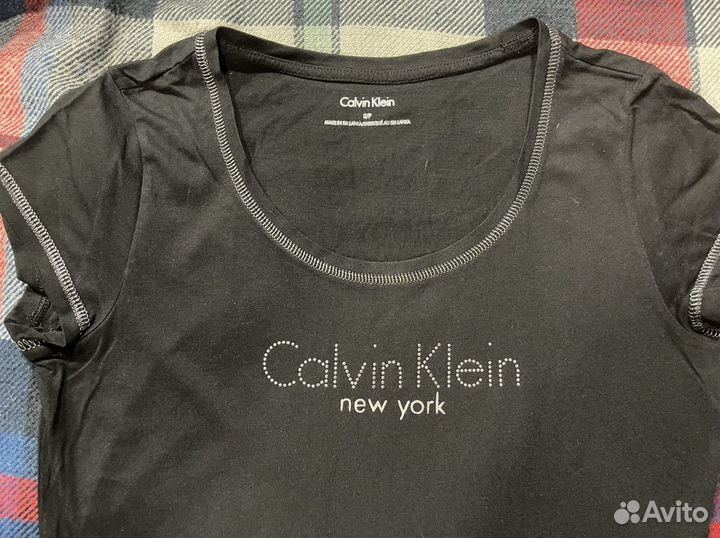 Футболка Calvin Klein женская