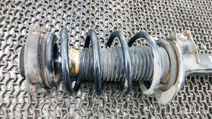 Стойка передняя Skoda Superb II (2008–2015)