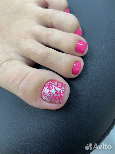 Педикюр, Маникюр