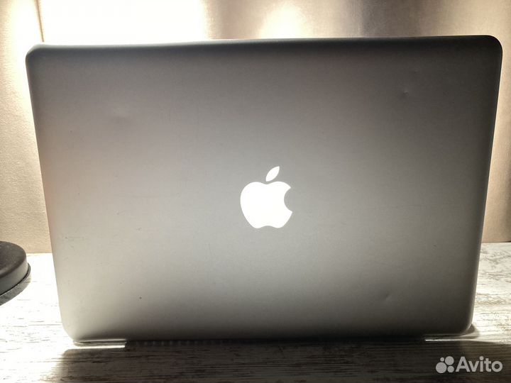Apple MacBook Pro 13 6gb