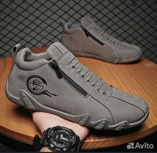 Кроссовки мужские 42 размер