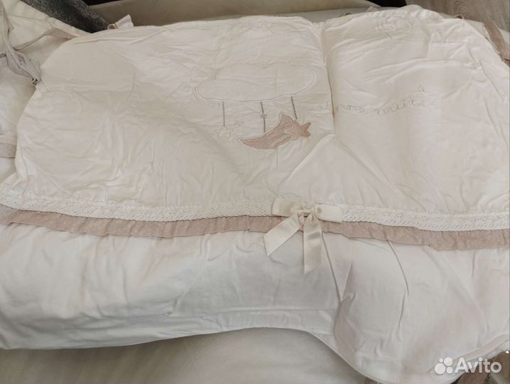 Бортики в детскую кроватку