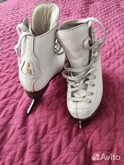 Коньки фигурные Wifa 26