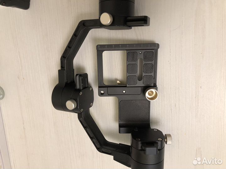 Электронный стабилизатор для камеры