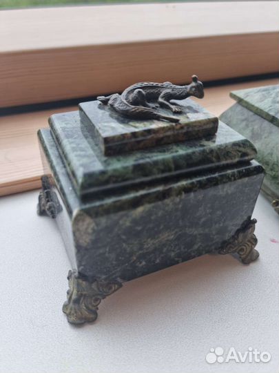 Шкатулка из натурального камня