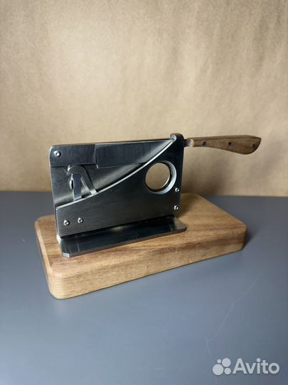Гильотина на сигар настольная